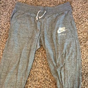 Nike gray Capri sweatpants! Perfect for summer